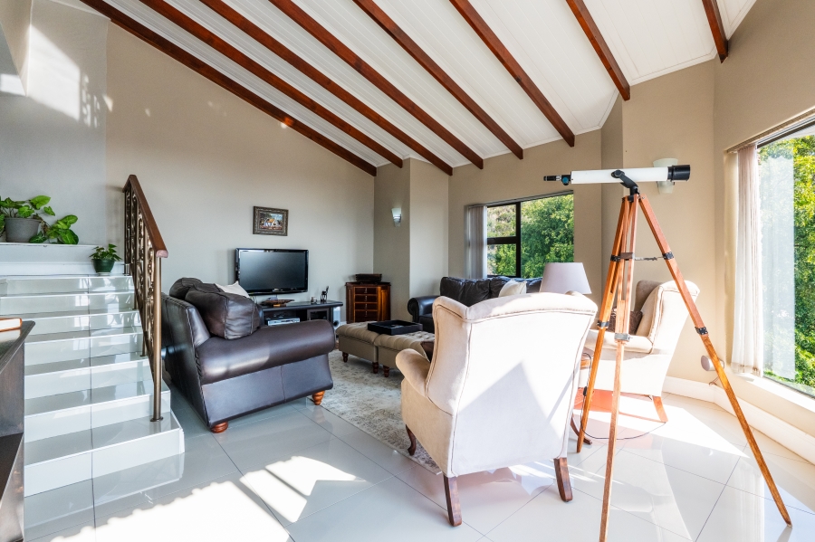 4 Bedroom Property for Sale in Linkside Western Cape